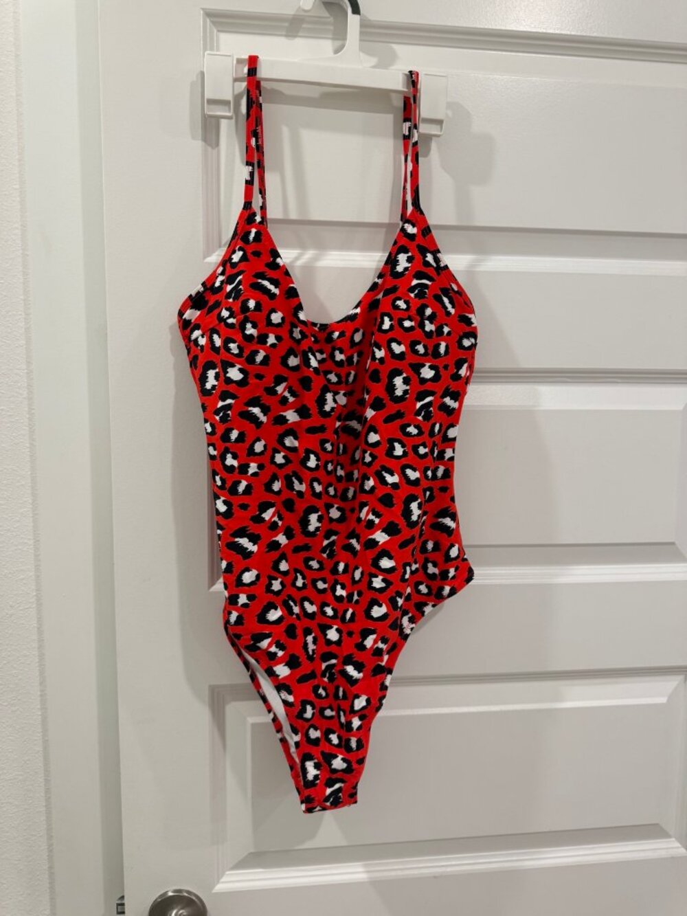 Cupshe Red Leopard One Piece Swimsuit XXL New with Tags